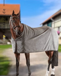 Produktbild von Equiline Abschwitzdecke Hugo Grey aus Fleece in Grau