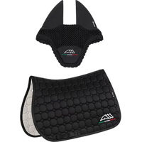 Produktbild von Equiline Eqflaggy Sattelunterlage und Ohrhaube Set aus Baumwolle Schwarz
