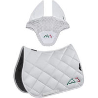 Produktbild von Equiline Eqtricolore Sattelset für Pferde mit Schabracke und Fliegenhaube aus Polyester in Schwarz und Weiß