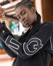 Produktbild von Equiline Sweatshirt Cenel Black Fleece Damen Schwarz