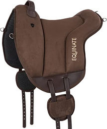 Equinate Reitpad Hamilton Bareback Pad für Pferde aus synthetischem Wildleder in Braun mit Neopren Unterseite Größe L – Bild 1 von 1
