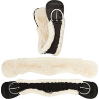 Produktbild von Equinate Western Mondgurt anatomisch mit synthetischem Lammfell in Natur 65 cm - 65 cm