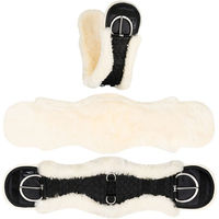 Produktbild von Equinate Westerngurt Classical anatomisch mit echtem Lammfell Natur 90cm