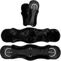 Produktbild von Equinate Westerngurt Classical anatomisch mit synthetischem Lammfell schwarz 70 cm
