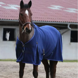 Produktbild von Equithème Classic Fleecedecke für Pferde aus Polyester in Blau