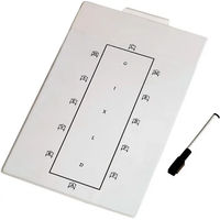 Produktbild von Equithème Dressur Test Board Trainingsdiagramm aus Kunststoff mit abwaschbarem magnetischem Stift in Weiß