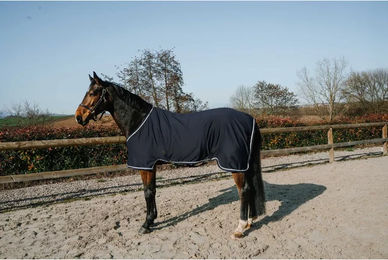 Equithème Easyfit Pferdedecke Blau 135 cm – Bild 1 von 1