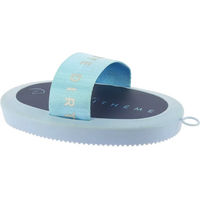 Produktbild von Equithème Je T'aime Pferdestriegel aus Stoff in Lila oder Blau