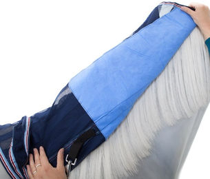 Produktbild von Equithème Kühlendes Halsteil für Pferde in Marineblau aus Polyester Größe L
