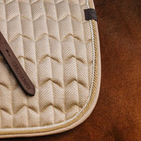 Produktbild von Equithème Schabracke Excellence Satteldecke für Warmblut Pferde aus Polyester