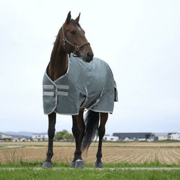 Produktbild von Equithème Tyrex 600D Outdoordecke aus recyceltem Polyester für Pferde 6'0