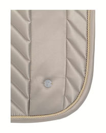EQUIVA Dressurschabracke Alteris für Warmblut in Beige aus Polyester – Bild 1 von 4