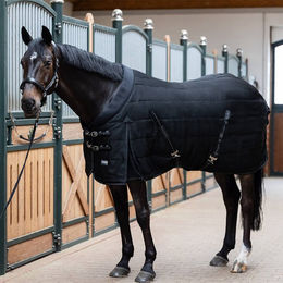 Eskadron Basics Sigma Stable Stalldecke Schwarz Größe S – Bild 1 von 5