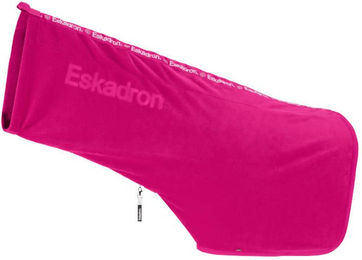 Eskadron Dynamic 26 Zip-Halsteil Fleece für Pferde Farbe Lipstick Größe L/XL – Bild 1 von 1