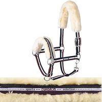 Produktbild von Eskadron Halfter aus Leder mit Lammfell und Dornschnalle