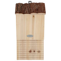 Produktbild von Esschert Design Fledermauskasten aus FSC Tannenholz mit Rindendach