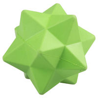 Produktbild von Europet Bernina Kauspielzeug Get Star-Ted für Hunde aus Gummi grün 9x9cm