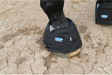 Produktbild von Euroriding Hufglocken Water Boots Gamaschen aus Filz Schwarz XL