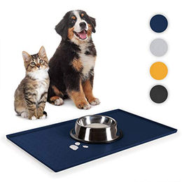 Everanimals Rutschfeste Napfunterlage für Hunde und Katzen aus Silikon Blau 50 x 30 cm - 1 Stk. – Bild 1 von 8
