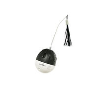 Produktbild von Eyenimal Spin & Treat Ball Katzenspielzeug aus Kunststoff in Weiß und Schwarz
