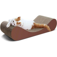 Produktbild von Famanu Katzenkratzbrett Lounge aus Kratzpappe mit Spielball Braun 60x24x14 cm