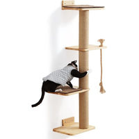 Produktbild von Famanu Kratzbaum aus Holz für Katzen mit Aussichtsplattformen in Naturoptik