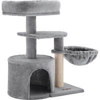 Produktbild von Famanu Kratzbaum kompakt für Katzen 68 cm hellgrau mit Sisal