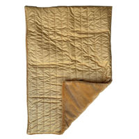 Produktbild von Fashion Dog Double Face Kuscheldecke für Hunde und Katzen aus Polyester in Gelb