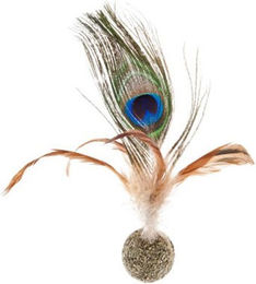 Produktbild von Ferribiella Spielball mit bunten Pfauenfedern aus Naturmaterial