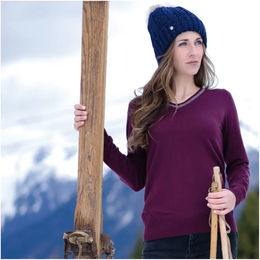 Produktbild von Flags&Cup Damen Pullover mit V-Ausschnitt Lila Größe S aus Polyester