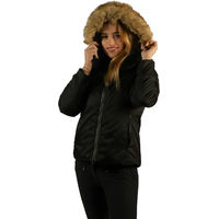 Produktbild von Flags&Cup Wasserdichte Damen Reitjacke für den Winter in Schwarz