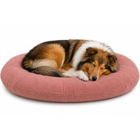 Produktbild von Flamingo Baleno Hundebett und Katzenbett Oval Rot 90 x 66 x 10 cm mit abnehmbarem Bezug