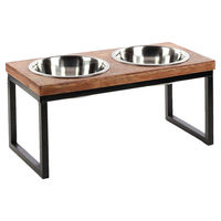 Produktbild von Flamingo Futter- und Trinknapf Set Tommy mit Ständer aus Holz und Edelstahl in Braun 60 x 28 x 28,5 cm - 2700 ml