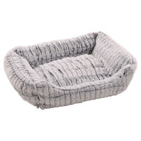 Produktbild von Flamingo Hundekorb Stella rechteckig aus Plüsch grau/weiß 50 x 40 x 15 cm