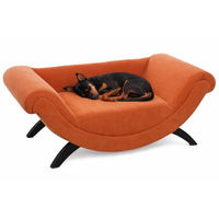 Produktbild von Flamingo Hundesofa Dingo rechteckiges Hundebett und Katzenbett für kleine Hunde und Katzen in Orange mit Holzfüßen 80 x 43 x 28 cm