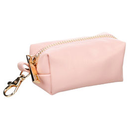 Flamingo Kotbeutelspender Purva aus Kunstleder in Rosa, 6,3 x 5,8 x 9,5 cm – Bild 1 von 1
