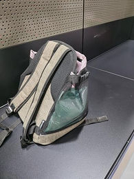Flamingo Xanty Tiertransporttasche Fronttasche für Welpen und kleine Tiere in Taupe aus Polyester – Bild 1 von 9