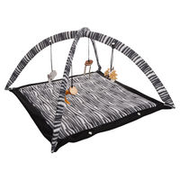Produktbild von Flamingo Zerba Katzenspielzeug Spielmatte aus Stoff in Weiß und Schwarz