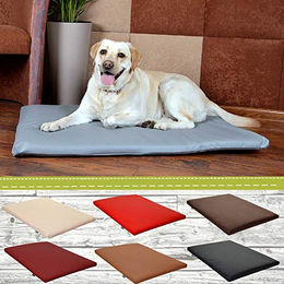 FORTISLINE Hundematte aus Kunstleder in Rot, wasserabweisendes Hundebett für kleine und mittelgroße Hunde, 80x60 cm – Bild 1 von 5