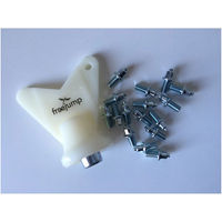 Produktbild von Freejump Pro Kit für Steigbügel aus Kunststoff in Weiß