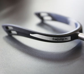 Freejump SpurOne Extra Long Sporen aus Carbonfaser in Schwarz und Rot – Bild 1 von 4