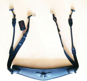 Produktbild von Freejump Vorderzeug New Collar aus Leder für Pferde in Braun oder Schwarz