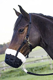 Produktbild von Fressbremse COMFY für Warmblut Pferde in Schwarz aus Stoff