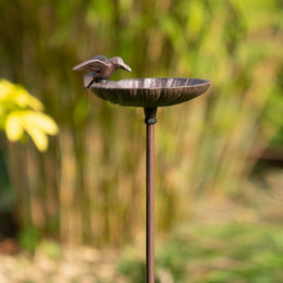 Frostsichere Vogeltränke aus Gusseisen in Braun mit Standfuß 83cm – Bild 1 von 3