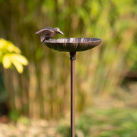 Produktbild von Frostsichere Vogeltränke aus Gusseisen in Braun mit Standfuß 83cm