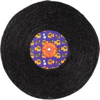 Produktbild von FuzzYard Record Cat Scratcher Caturday Night Fever Kratzspielzeug für Katzen aus Sisal in Schwarz