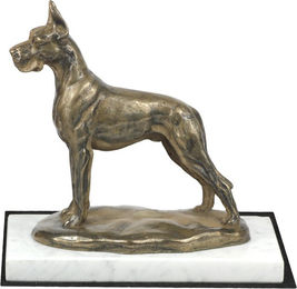 Produktbild von Great Dane I - Hundefigur auf weißem Marmor