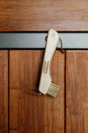 Produktbild von Grooming Deluxe Hufkratzer mit Metallbürste und Magnet