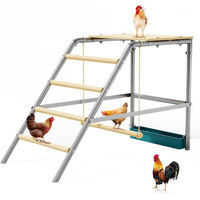 Produktbild von GarveeMore Hühnersitzstange aus Holz mit Schaukel und Futterbox für Hühner 95 x 48 x 71 cm