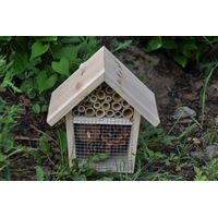 Produktbild von Grüner Jan Insektenhotel und Vogelhaus aus Holz mit Insektenschutz